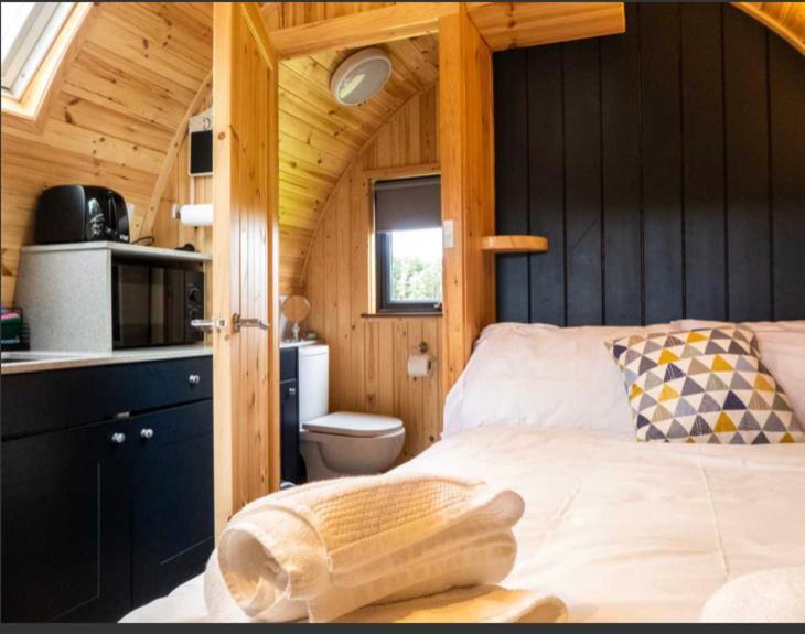 Robins Nest Glamping Pod With Hot Tub Hotel Keith Eksteriør billede