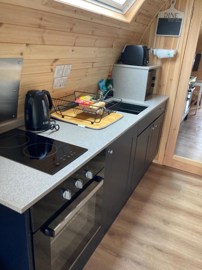 Robins Nest Glamping Pod With Hot Tub Hotel Keith Eksteriør billede